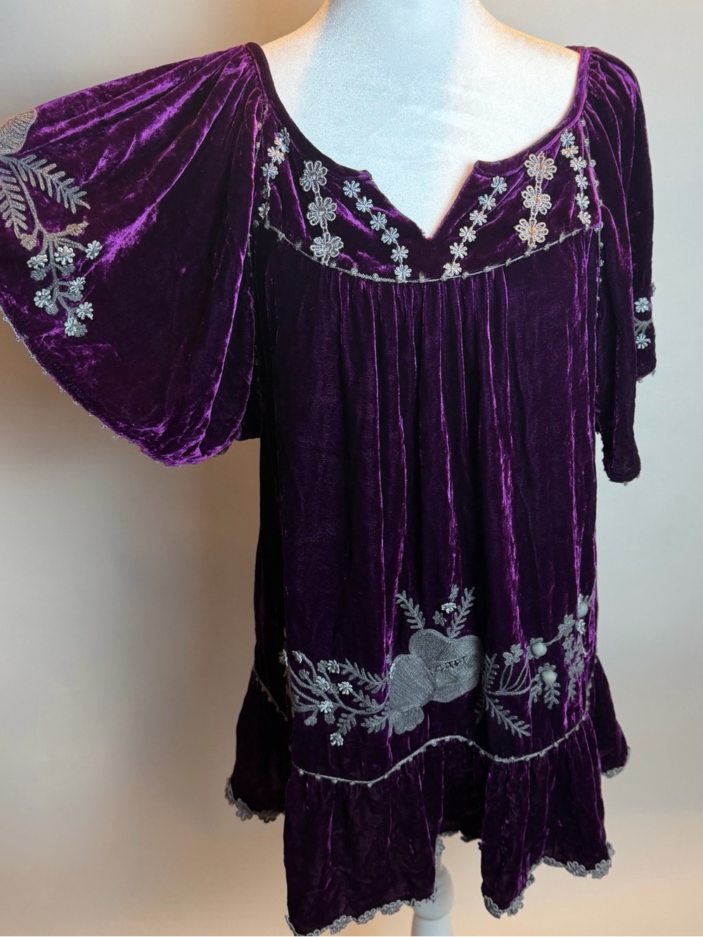 Sundance Plum Velvet & Silk Blend Embroidered Tunic - Picture 2 of 16